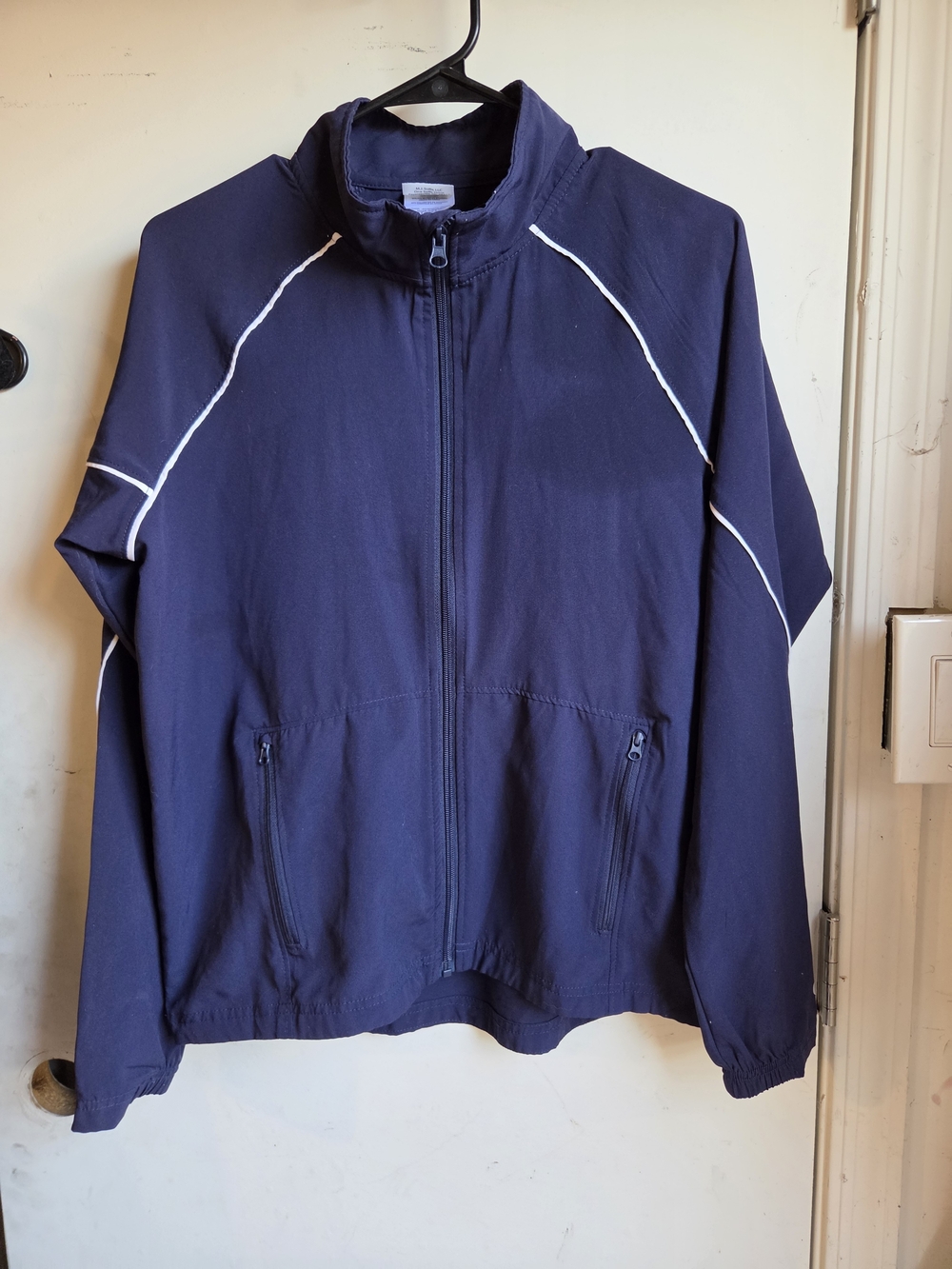 Ladies Soffe Navy Windbreaker Jacket with White Piping size L excellent conditio